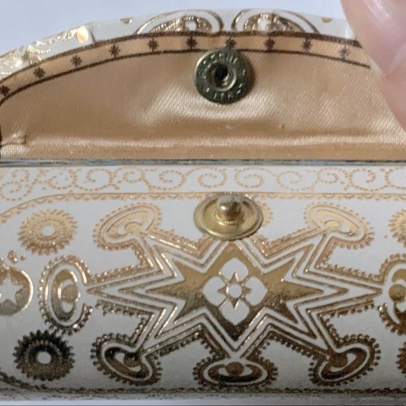 Vintage Fiocchi Italian Snap Lipstick Case w/Mirror - Picture 10 of 10